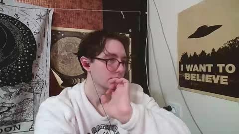 Snapshot of cosmonudes chatting on October 16, 5:56 pm Barry online show from October 16, 5:56 pm