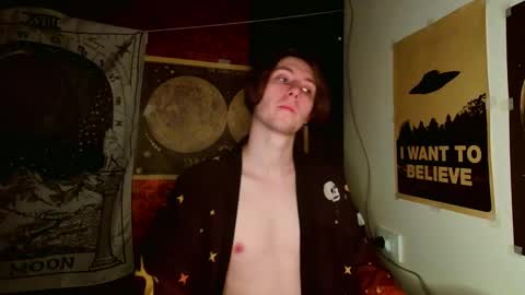 Snapshot of cosmonudes chatting on February 18, 4:58 pm Barry online show from February 18, 4:58 pm