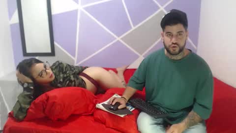 couple_hot069 online show from February 11, 5:55 am