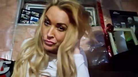 coupleoffantastics online show from April 18, 10:28 am