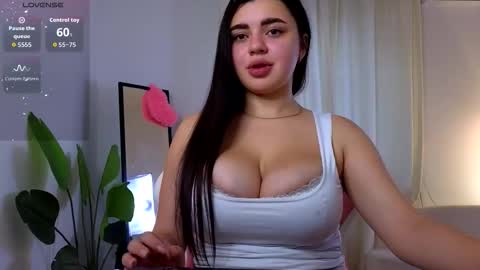 Snapshot of courtneyk_ chatting on October 23, 1:56 pm Courtney online show from October 23, 1:56 pm