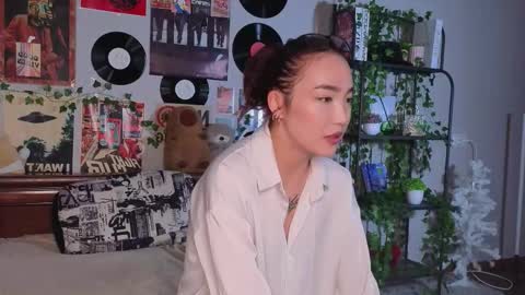 Yuna online show from November 8, 8:34 pm