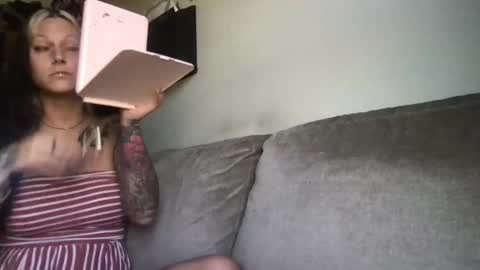 Bayleecaitlin online show from September 11, 4:41 pm