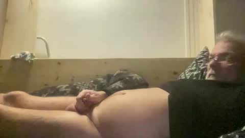 crapaud75018paris online show from March 3, 7:43 pm