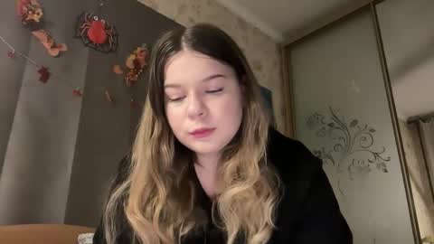 Elise online show from December 21, 2:18 am