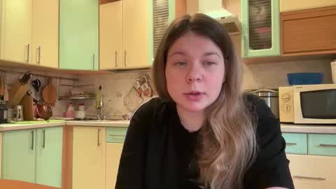 Elise online show from October 22, 6:38 am