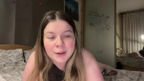 Elise online show from December 3, 12:53 am