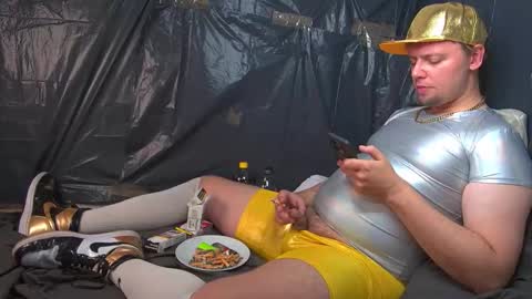 robin online show from September 19, 6:33 pm