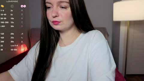 Mia online show from April 16, 6:35 am