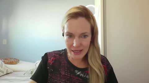 Anny online show from March 4, 11:07 am