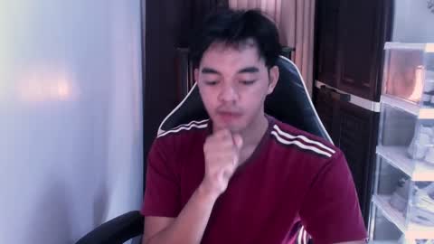 Snapshot of crazyasiancum chatting on December 4, 2:36 am Zion online show from December 4, 2:36 am