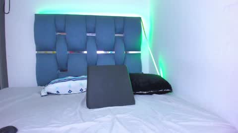 crazybaby_squirt online show from May 27, 4:20 am