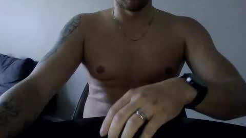 Snapshot of crazyd101 chatting on September 26, 9:39 am CrazyDI0I online show from September 26, 9:39 am