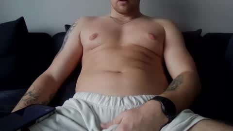 Snapshot of crazyd101 chatting on October 13, 9:33 am CrazyDI0I online show from October 13, 9:33 am