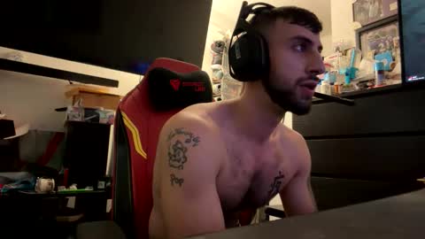 crazydill28 online show from November 27, 6:26 pm