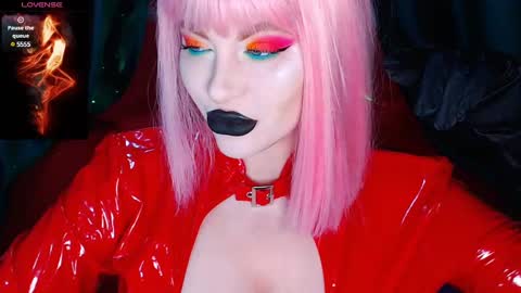 Roxy online show from December 7, 1:35 pm