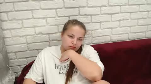 Crazyy Girl  online show from February 25, 6:44 pm