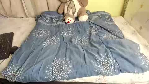 creamybabes0 online show from November 28, 12:23 pm