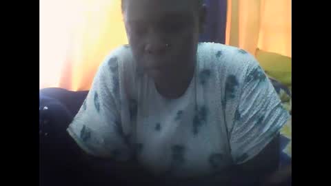 creamyqueen599257 online show from April 4, 9:27 am