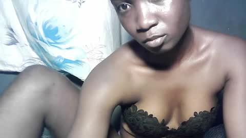 creamyxsugar online show from August 8, 5:06 am