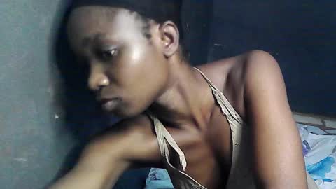 creamyxsugar online show from February 25, 3:10 am