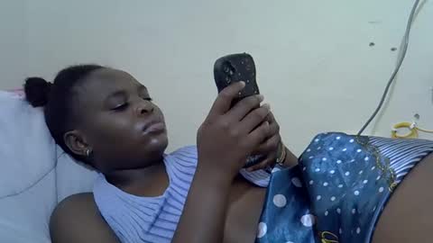 creamyypussyy online show from March 5, 5:49 am