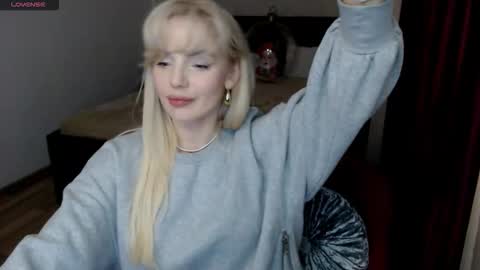 cris_tinne online show from December 18, 3:18 pm