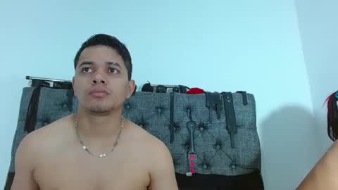 Snapshot of crisandmery chatting on March 10, 3:12 am CRISANDMERY online show from March 10, 3:12 am