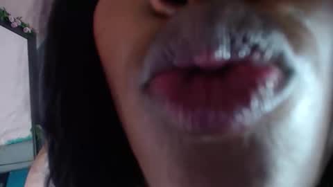 criselandreares online show from May 26, 2:45 pm