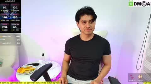 Snapshot of criss_evanss1 chatting on October 15, 11:48 pm Criss Evans online show from October 15, 11:48 pm