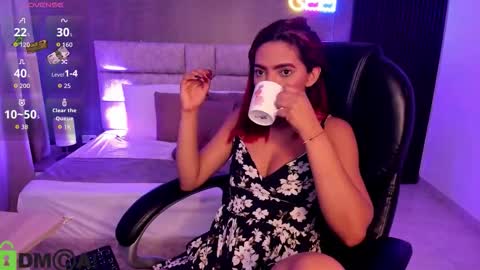 Snapshot of cristal__adams chatting on October 7, 1:29 pm cristal__adams online show from October 7, 1:29 pm