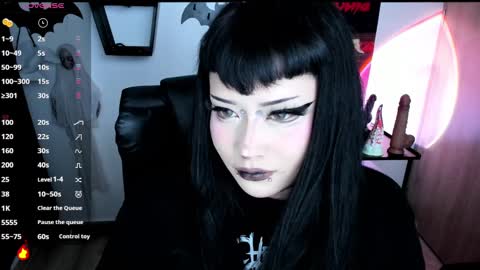 Cris online show from November 22, 11:13 pm