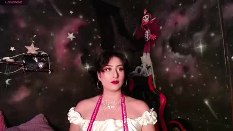 Snapshot of cristaldeleons chatting on October 22, 9:05 pm Cristal de Leon online show from October 22, 9:05 pm