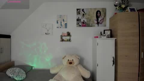 veronika online show from June 2, 3:19 am