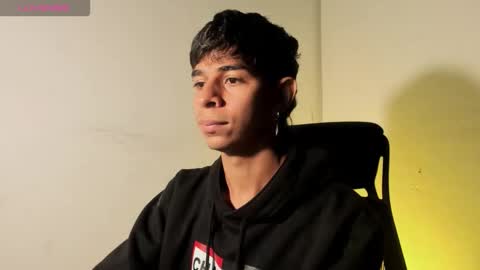 cristhian online show from January 14, 3:36 am