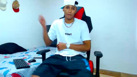 cristian online show from April 12, 9:41 pm