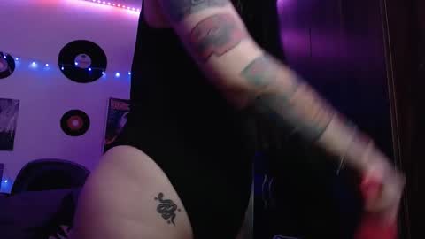 Christina online show from March 11, 11:04 pm