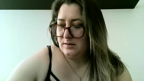 cristina20021991 online show from April 5, 1:19 pm