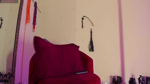 Cristin online show from March 10, 4:57 pm