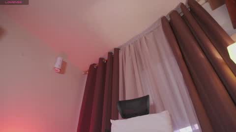 Criston online show from April 14, 10:24 pm