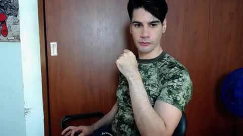 cristopher online show from November 25, 9:46 pm