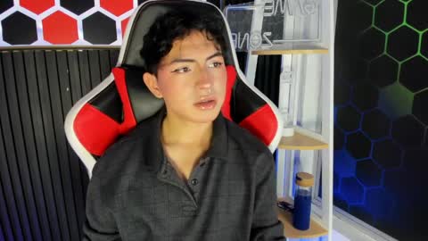 Cristopher  online show from April 1, 8:39 pm