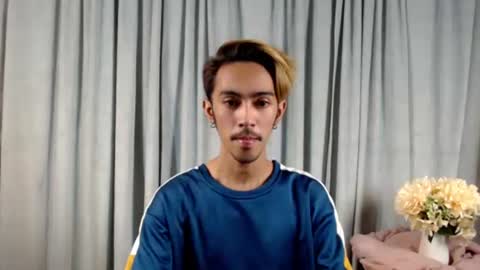 crocodale online show from March 4, 12:46 pm