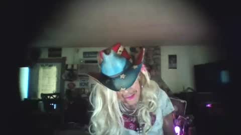 Crossdrsr19 online show from June 29, 10:31 pm