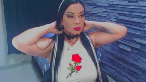 cruela_deviil online show from October 8, 5:08 pm