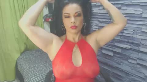 cruela_deviil online show from January 16, 11:27 pm