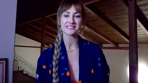 CruellaCuck online show from December 6, 2:40 am