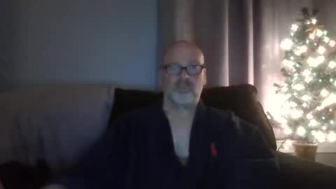 fun guy online show from April 19, 3:18 am