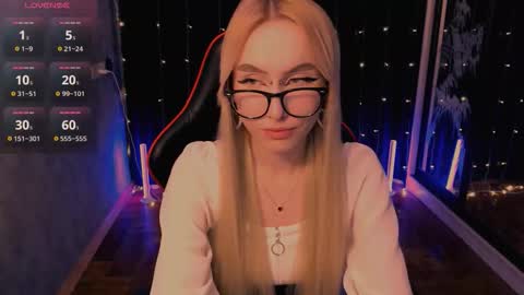 crybambi online show from March 27, 9:43 am