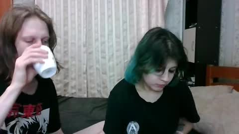 Crystal and Marcl online show from March 10, 1:01 am